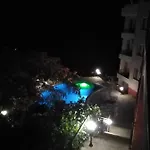 Διαμέρισμα Fancy At Saint George *