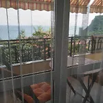 Апартаменты Fancy At Saint George