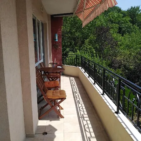 Fancy At Saint George * Kavarna
